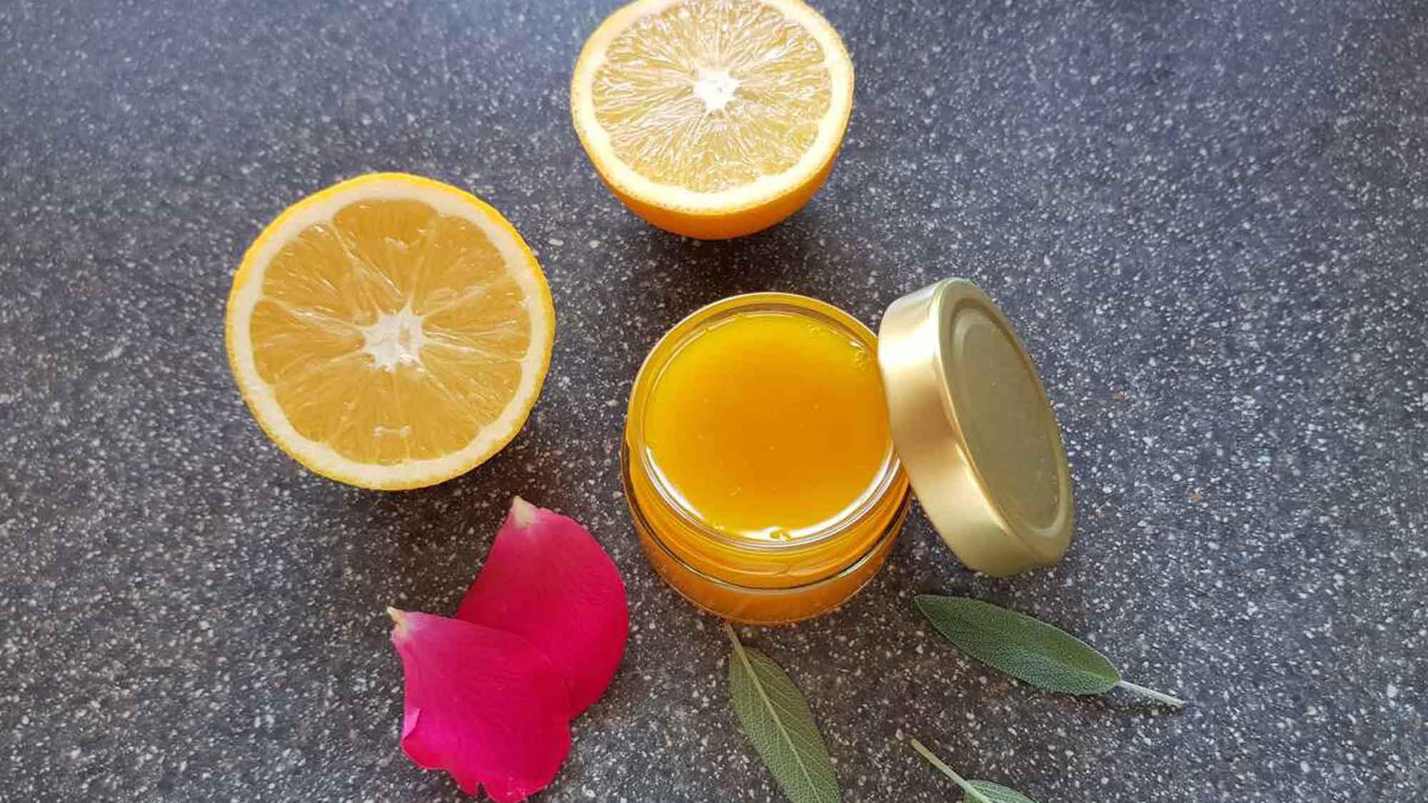 Winterpflege für die Haut – Kosmetik mit Wild- und Gartenkräutern